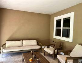 House for Rent St. James, Reading