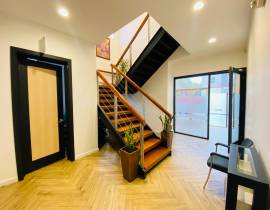 Commercial Bldg/Offices for Rent St. James, Monteg