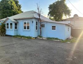 Commercial Bldg/Offices for Rent Kingston & St. An