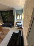 House for Rent St. James, Unity Hall