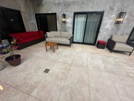 House for Rent St. James, Unity Hall