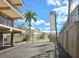 Commercial Bldg/Offices for Rent Manchester, Mande