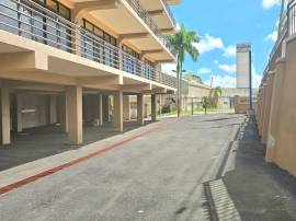 Commercial Bldg/Offices for Rent Manchester, Mande